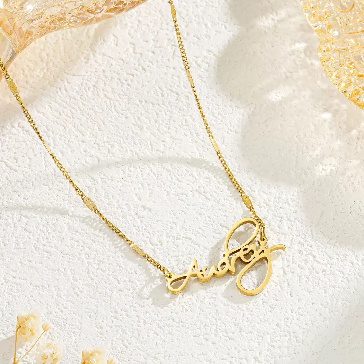 Custom Titanium Steel Collarbone Necklaces with English Letters, Embodying Simplicity and Grace