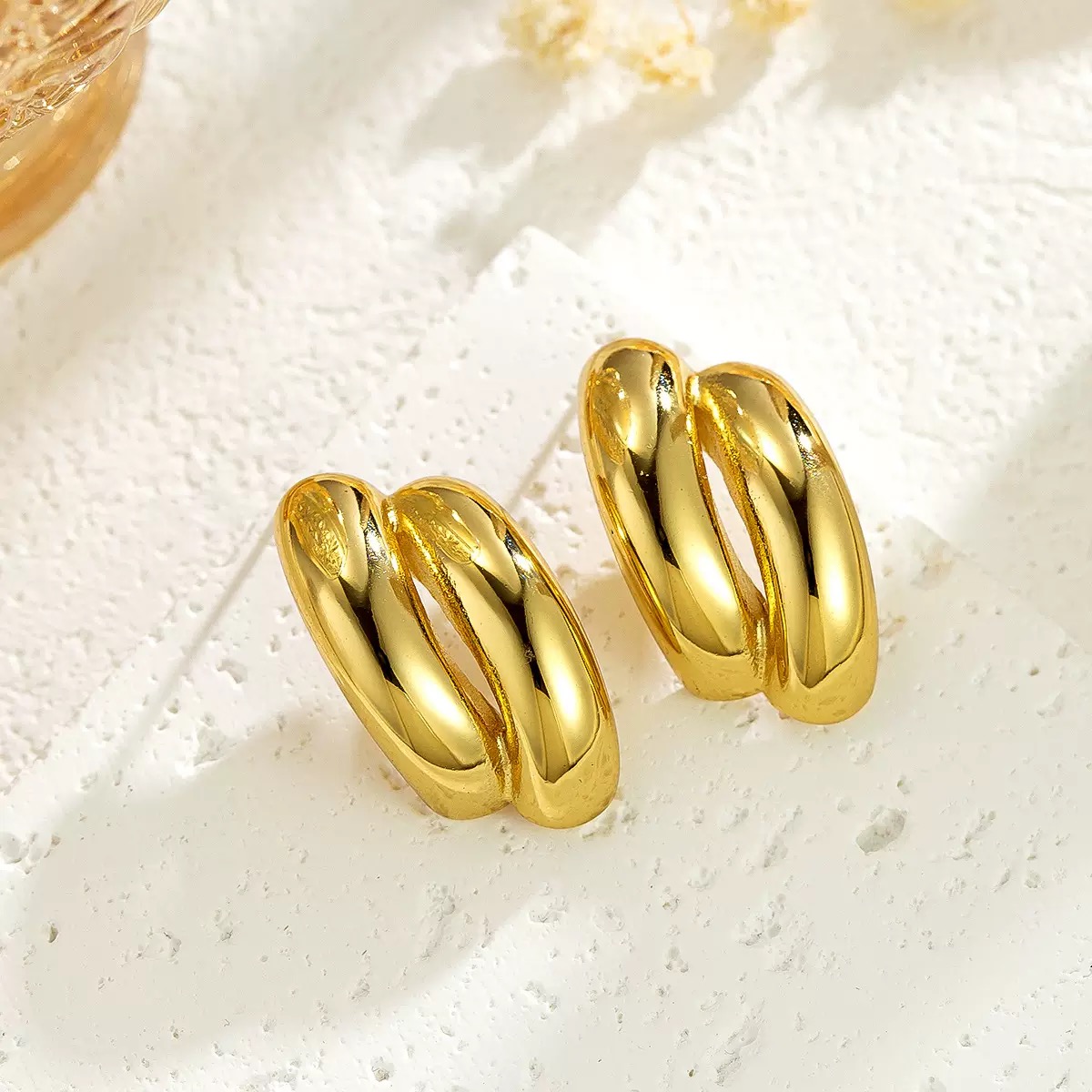 New European and American - style exaggerated titanium - steel earrings, 18K gold - plated