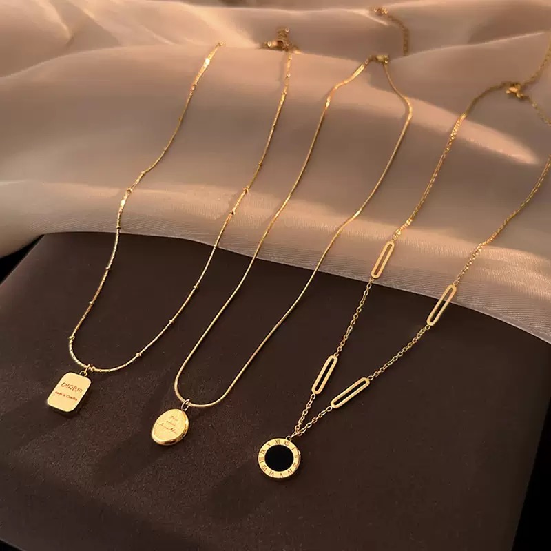 2025 New and Popular Titanium Steel Necklaces for Women. They exude a sense of light luxury, are niche - market items, and showcase elegant charm.